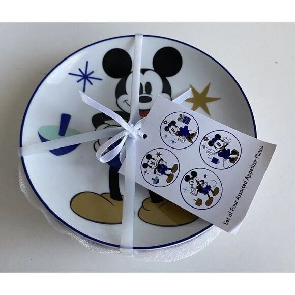 Set Of 4 Disney Mickey & Minnie Mouse Hanukkah Celebration Appetizer Plates NEW - Picture 2 of 12